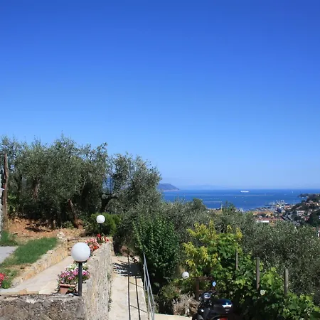 Apartment Le Iris Delle Cinque Terre *